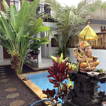 Villa Iris Homestay Uluwatu Extérieur photo