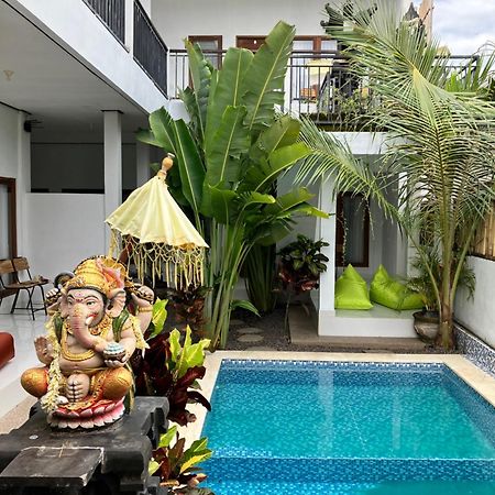Villa Iris Homestay Uluwatu Extérieur photo