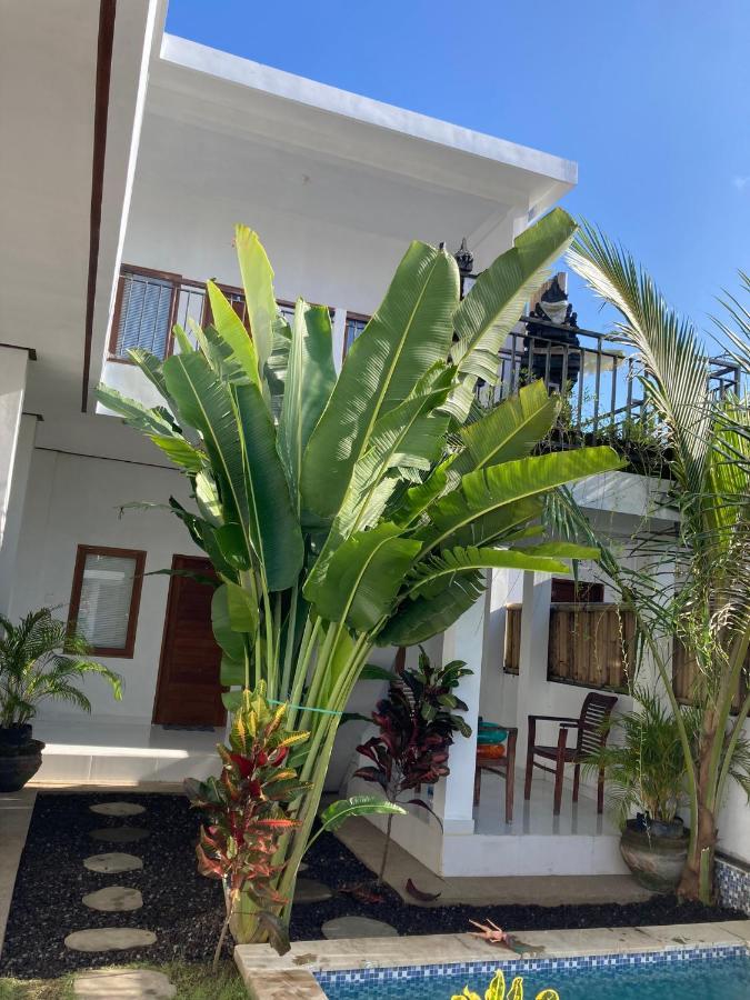 Villa Iris Homestay Uluwatu Extérieur photo