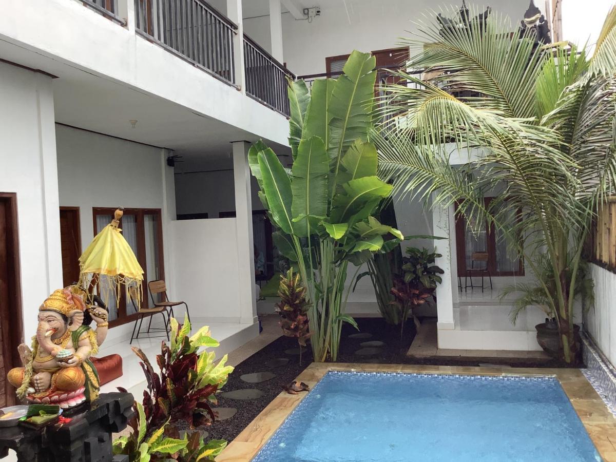 Villa Iris Homestay Uluwatu Extérieur photo